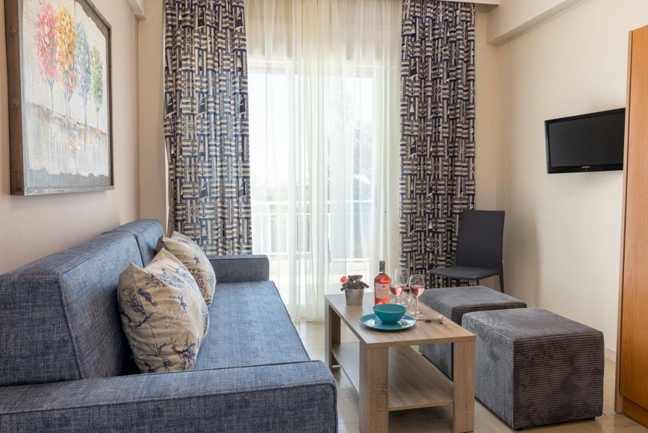 Georgalas Rest Apartments Nea Kallikrateia Bagian luar foto