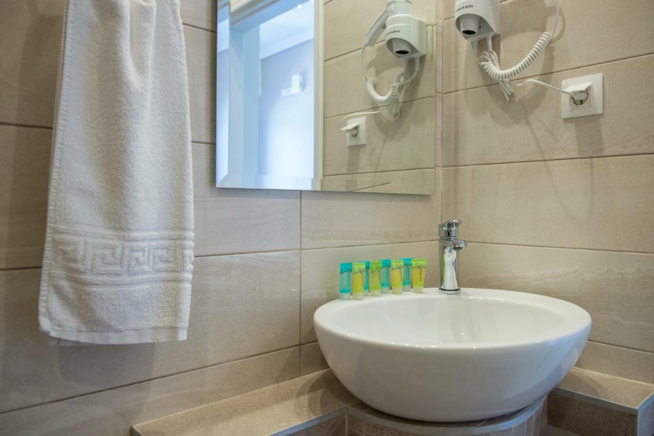 Georgalas Rest Apartments Nea Kallikrateia Bagian luar foto