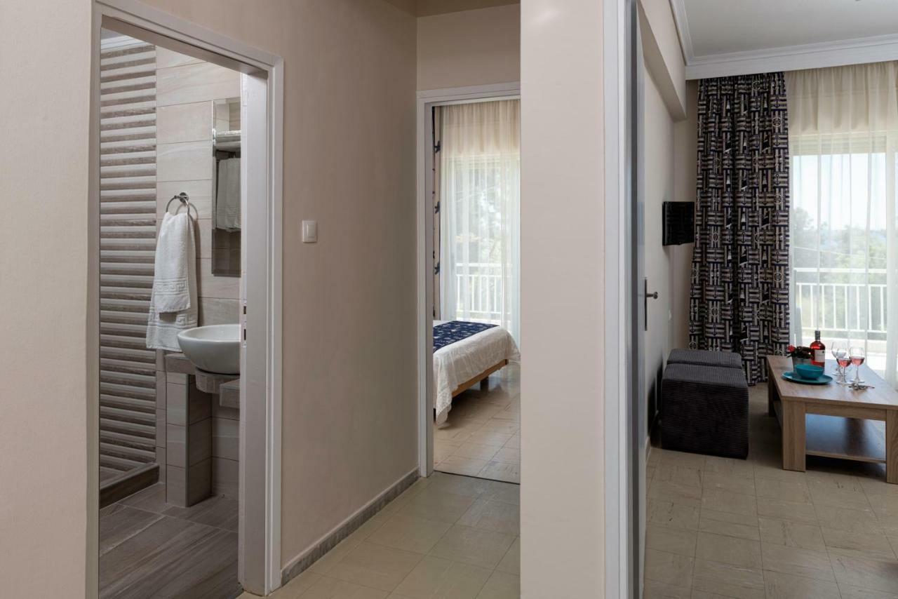 Georgalas Rest Apartments Nea Kallikrateia Bagian luar foto